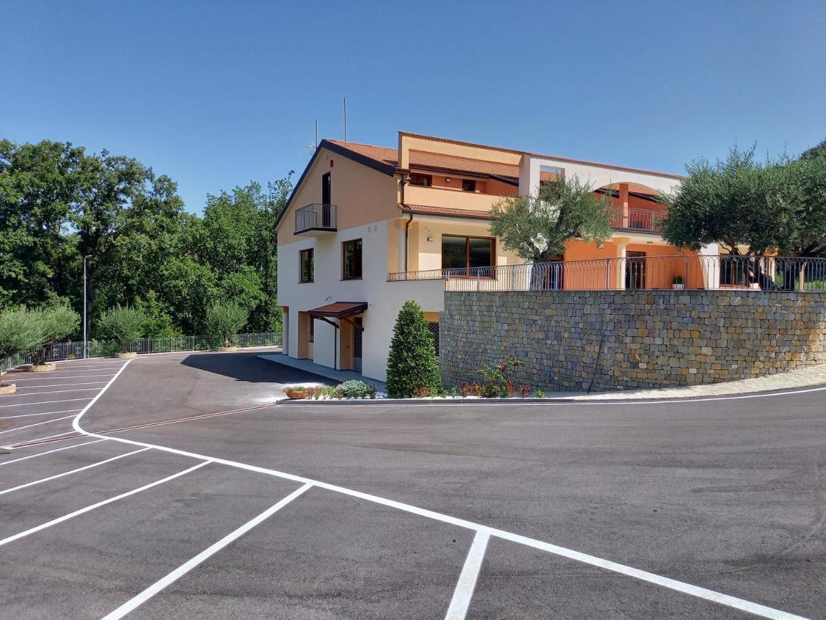 Hotel Ristorante Villa Terry Lauria Inferiore Luaran gambar