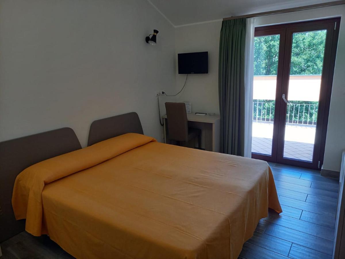 Hotel Ristorante Villa Terry Lauria Inferiore Luaran gambar